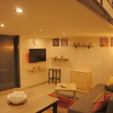Casina A Pizzofalcone 93 Apartment Napoli Bagian luar foto