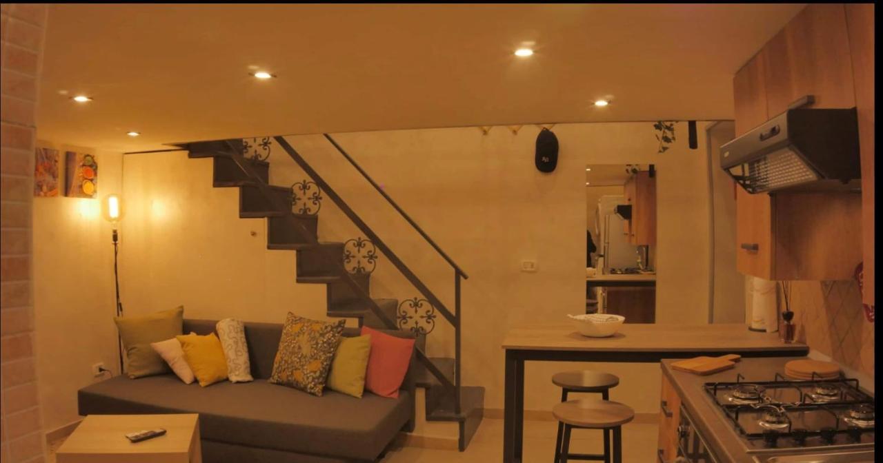 Casina A Pizzofalcone 93 Apartment Napoli Bagian luar foto