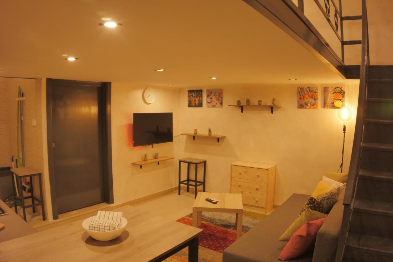 Casina A Pizzofalcone 93 Apartment Napoli Bagian luar foto